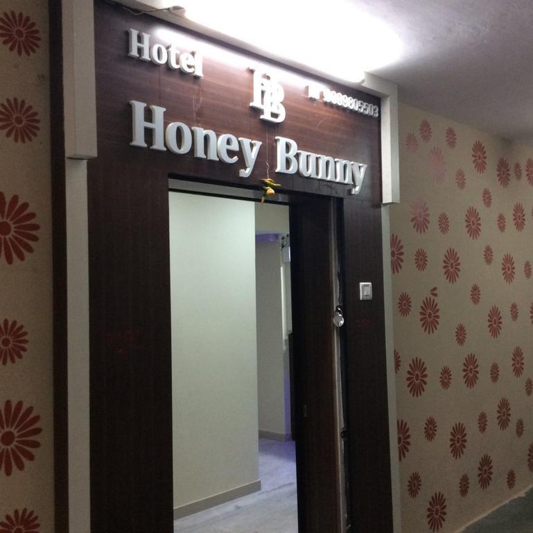 Hotel Honey Bunny Ahmedabad Habitación foto